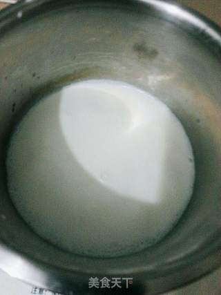 自制蛋黄牛奶冰激凌的做法步骤:6