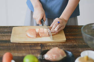 瘦身必备果蔬鸡肉沙拉的做法步骤:2
