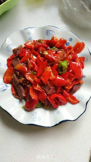 徽州火腿炒红椒的做法步骤:5