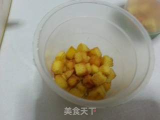 冰激凌面包甜品杯的做法步骤:11