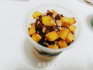 冰激凌面包甜品杯的做法步骤:15