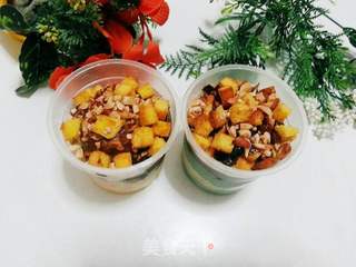 冰激凌面包甜品杯的做法步骤:18