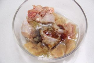 零厨艺做出五彩缤纷的——鸡腿杂蔬串的做法步骤:3