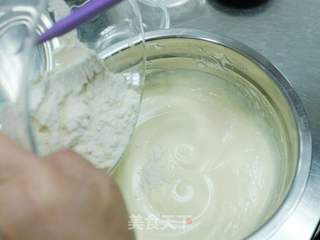 法芙娜海绵蛋糕的做法步骤:6