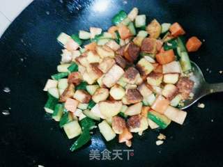 什疏炒馒头丁的做法步骤:16