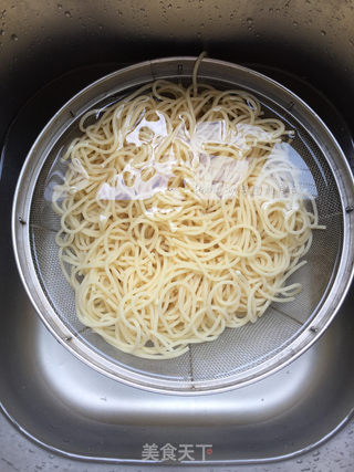 泡菜培根意面的做法步骤:6