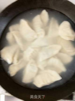 爱的回报---青椒猪肉馅水饺的做法步骤:8