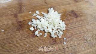 蒜香咸蛋肉饼的做法步骤:3