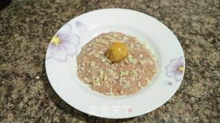 蒜香咸蛋肉饼的做法步骤:6