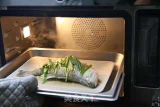 迪奥格斯食谱之清蒸鲈鱼的做法步骤:11