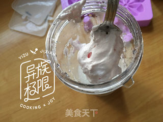 草莓味棉花糖冰棍的做法步骤:4