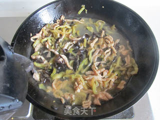 榨菜肉丝米粉的做法步骤:7