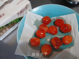 红豆蓉蛋黄酥的做法步骤:2