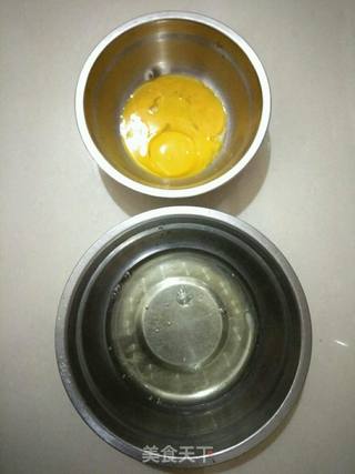 小熊分蛋海绵蛋糕的做法步骤:2
