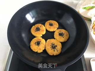 红薯糯米饼的做法步骤:13
