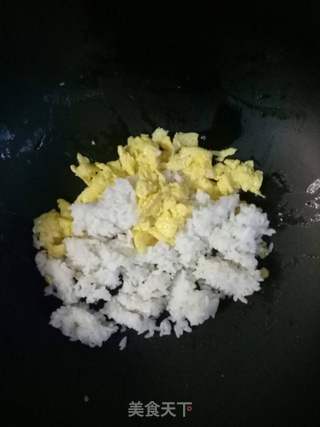 妈妈的味道-酱油炒饭的做法步骤:6