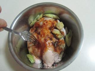 烤鸡(电饭煲版)的做法步骤:4