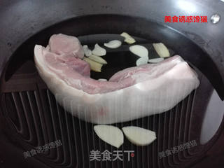 回锅肉的做法步骤:2
