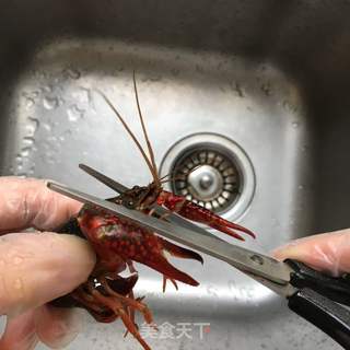 干锅小龙虾的做法步骤:2