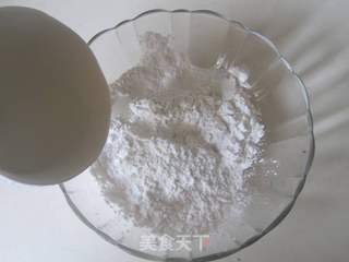 桂花豆沙莲子米酒汤圆的做法步骤:2