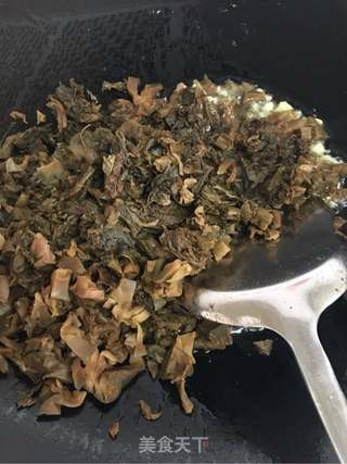 咸菜包子的做法步骤:7