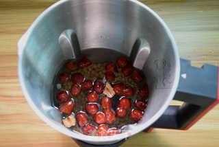 红枣薏米豆浆的做法步骤:6