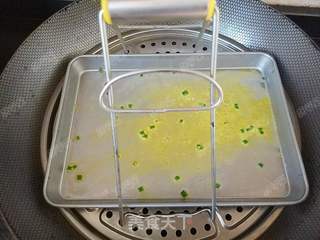 鸡蛋肠粉的做法步骤：13