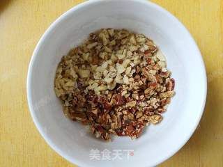 香蕉红枣核桃玛芬的做法步骤:8