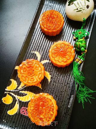 广式莲蓉蛋黄月饼的做法步骤:25