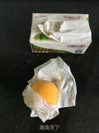 黄桃罐头的做法步骤:3