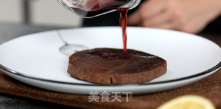 西屋特约之嫩烤黑椒红酒牛排的做法步骤:5