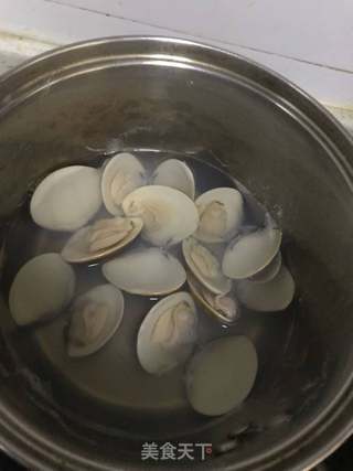 花蛤蒸蛋的做法步骤:2