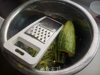 喇瓜水饺(南瓜水饺)的做法步骤:5