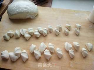 喇瓜水饺(南瓜水饺)的做法步骤:12