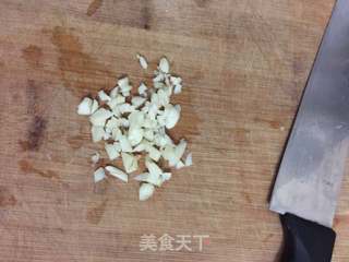 金蒜咸蛋黄油泼茄子的做法步骤：8