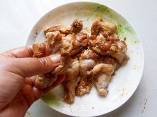 蜜汁黑椒烤翅根的做法步骤:5