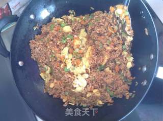 什锦酱油炒饭的做法步骤:5