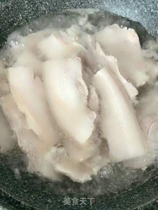 把子肉的做法步骤：2