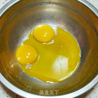 香蕉蛋糕卷的做法步骤:2