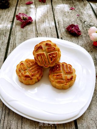 蛋黄月饼的做法步骤:12