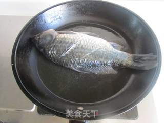 鲫鱼豆腐汤的做法步骤:3