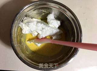 黑芝麻酱戚风蛋糕的做法步骤:8