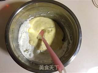 黑芝麻酱戚风蛋糕的做法步骤:9