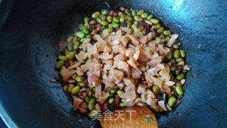 毛豆肉米炒萝卜干的做法步骤:10