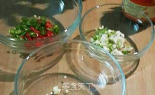 川味飘香踏板鱼的做法步骤:2