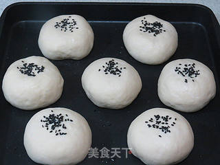 超高人气的甜面包。【日式红豆包】的做法步骤:16