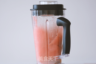 一饮而尽超爽的西瓜柠檬汁的做法步骤:6