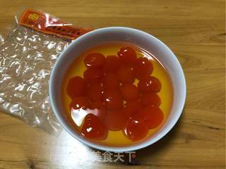 赏味中秋、乐享团圆【广式豆沙蛋黄月饼】的做法步骤:3