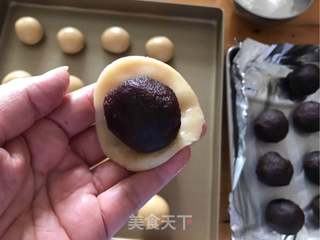 赏味中秋、乐享团圆【广式豆沙蛋黄月饼】的做法步骤:16