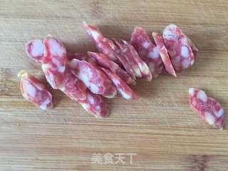 香肠煲仔饭的做法步骤:2